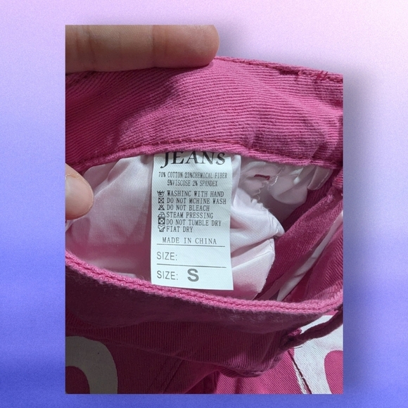 💖 Pink Heart Print Wide-Leg Jeans – Size S - Picture 7 of 7